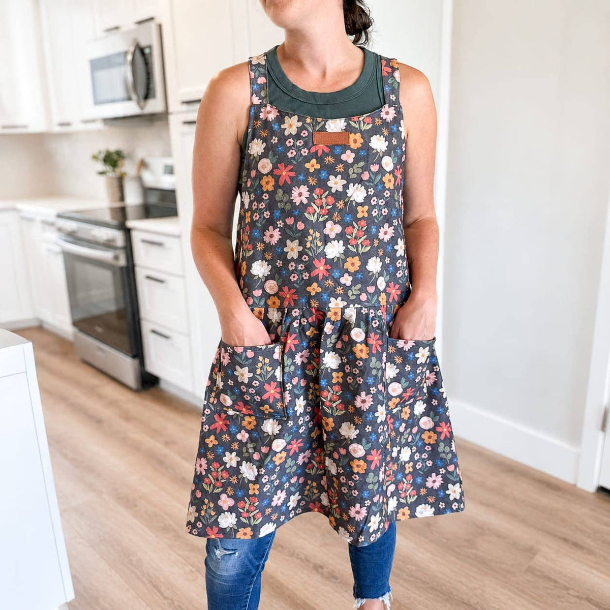 Black Floral Catholic Christian Bible Scripture Apron